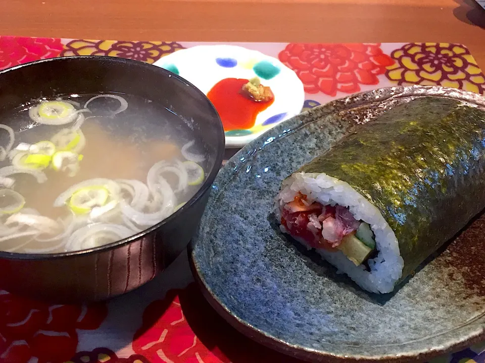 恵方巻き、あさりの味噌汁|かよちゃんさん