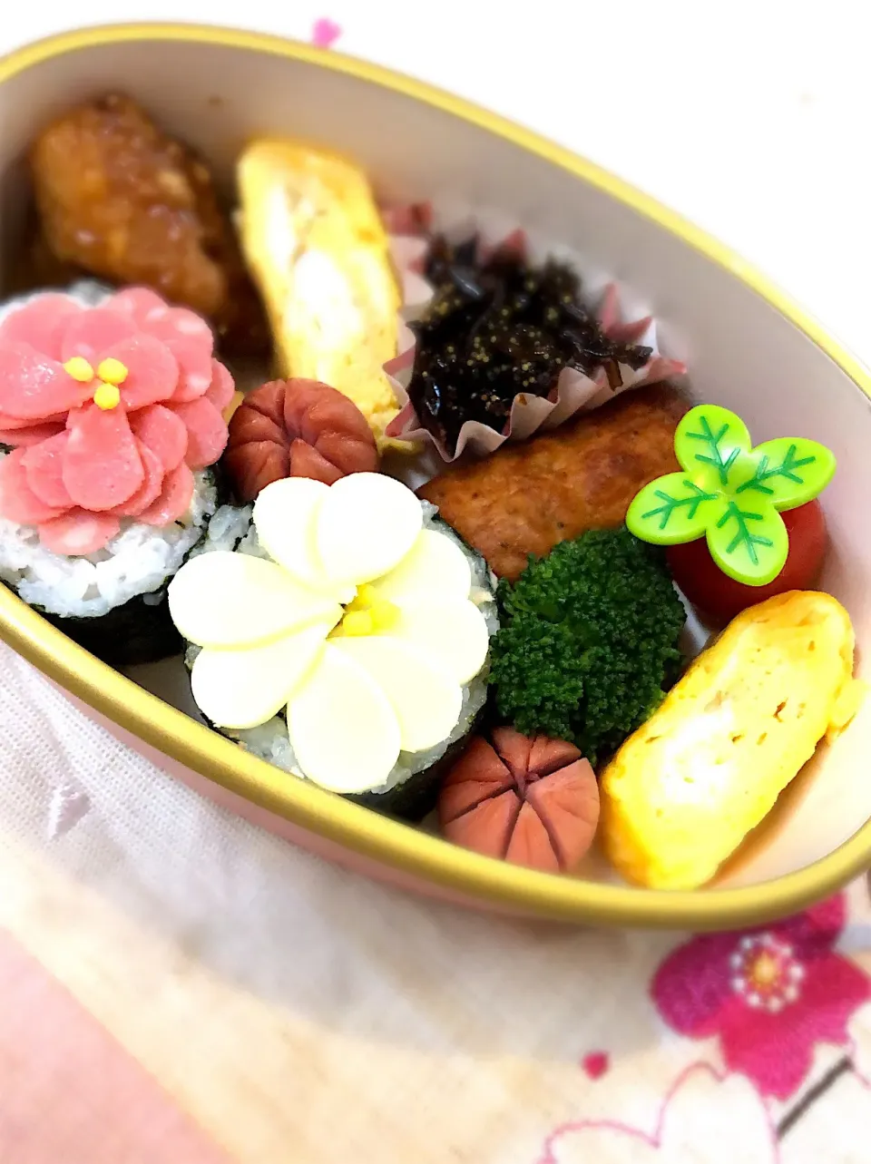 サラダ巻きお花お弁当|Yuki Kawasumiさん