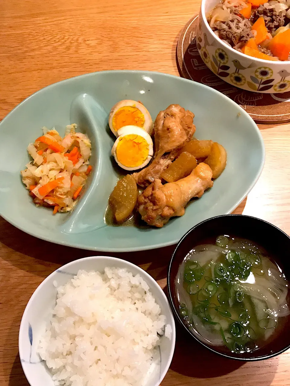 鶏手羽煮物 定食|KAEさん