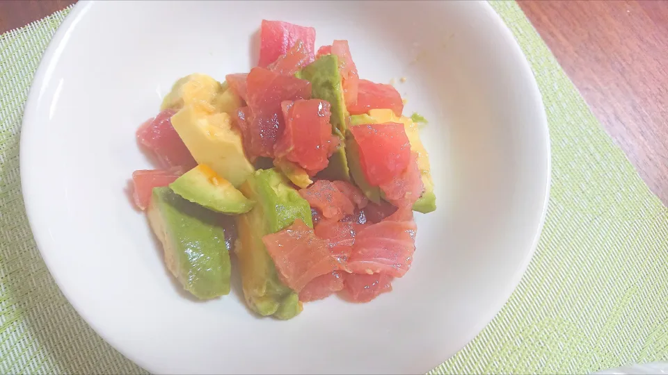 マグロとアボカドのわさび醤油あえ🎵😊|かおるcitronさん