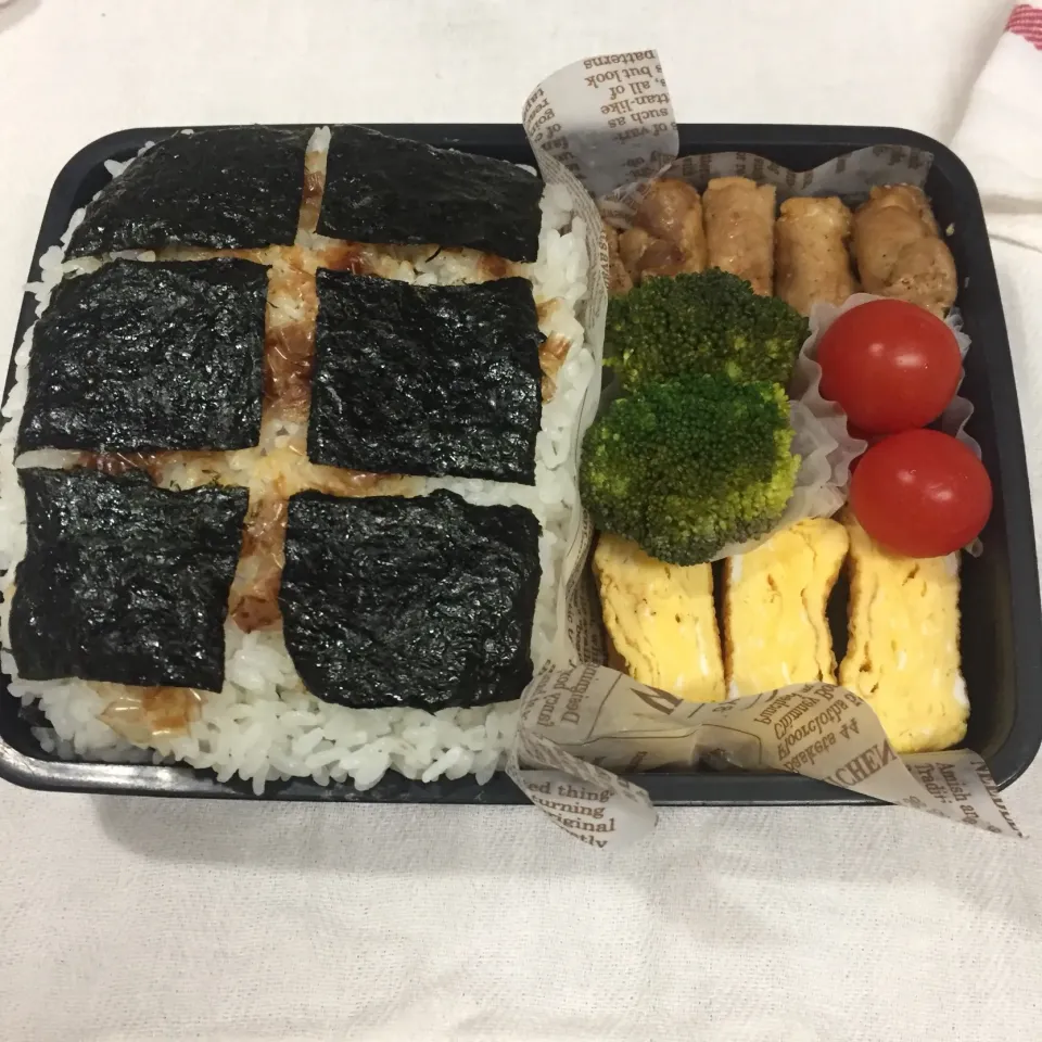 Snapdishの料理写真:次男男子中学生弁当・塾弁当|mickyさん