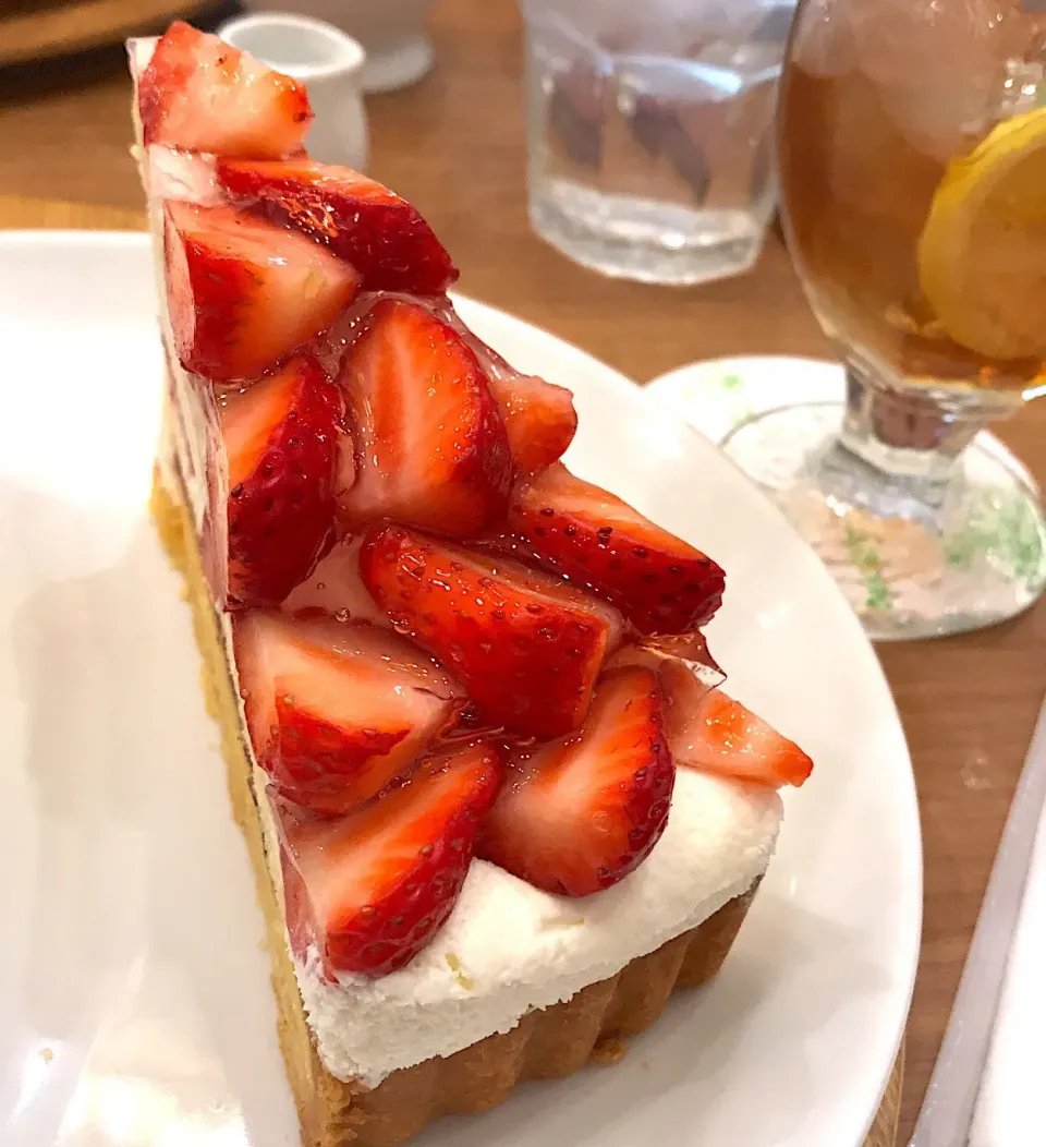 Snapdishの料理写真:イチゴのタルト🥧🍓
#いちご#タルト|lemonさん