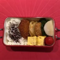 Snapdishの料理写真:冷凍食品おおめだけど弁当|Yuttukoroさん