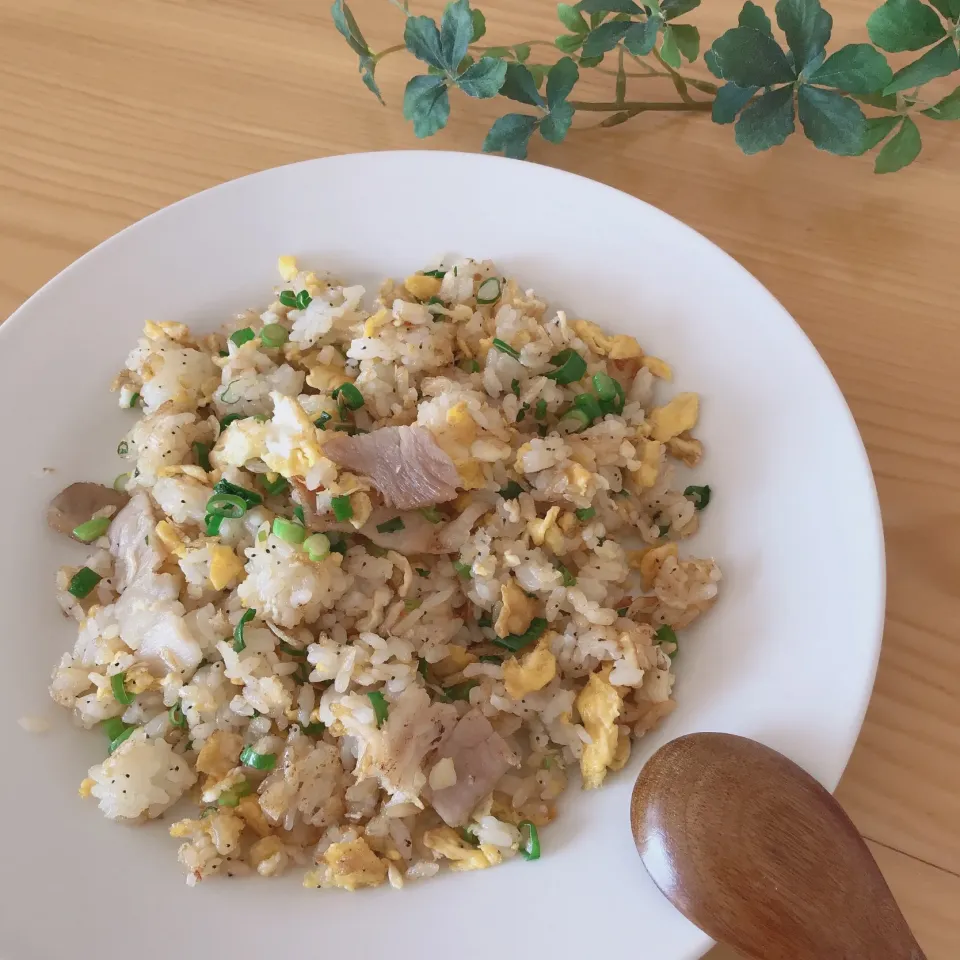 炒飯(  ･᷄-･᷅ )お昼ごはん|サチャンさん