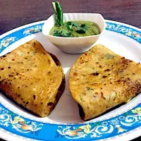 Aallu Paratha with Coriander Chattni|sanjivさん