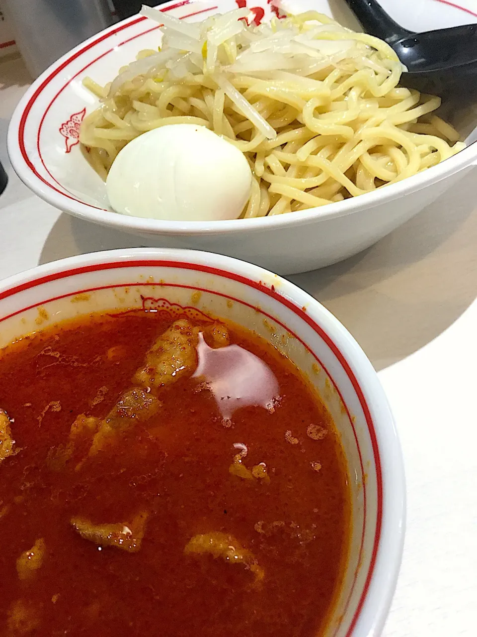 Snapdishの料理写真:冷やし味噌ラーメン ＠蒙古タンメン中本
最辛メニュー
いつも食べ始めてから少し後悔します|須佐 浩幸さん