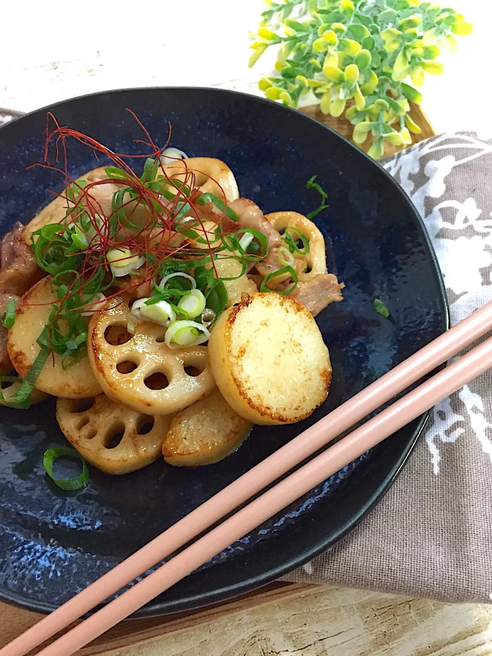 根菜と豚バラのポン酢炒め|satoeさん