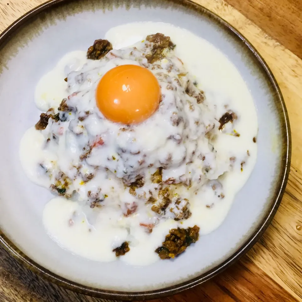 白いキーマカレー🥚|めろんさん