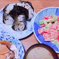 ・大根と手羽元の煮物
・トマトとアボカドのサラダ
・なめことごぼうの味噌汁
・ひじきおにぎり|ようかんさん