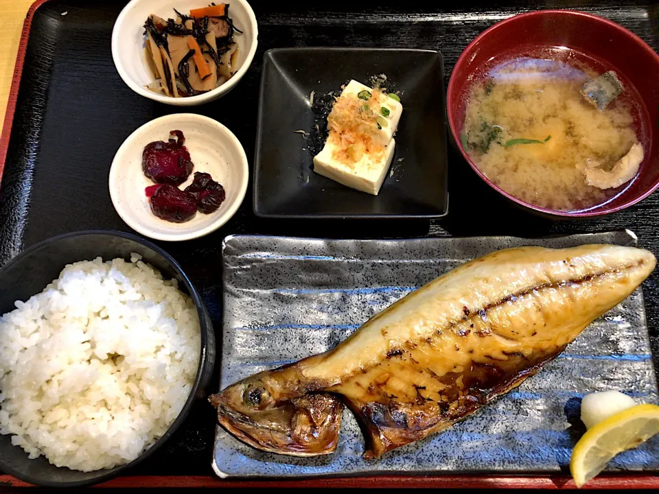 焼き魚定食 トロサバ（ヤッコ付き）|T. Wonderさん