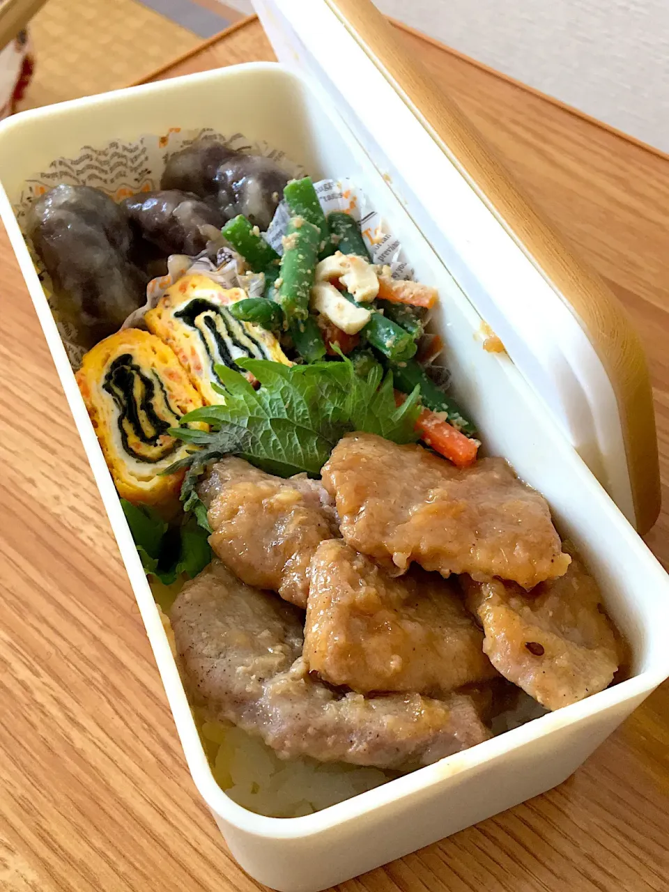 Snapdishの料理写真:#巻き物グランプリ2019  #お弁当  #卵焼き 

2019.2.7 私のお弁当🍱|renharuruさん