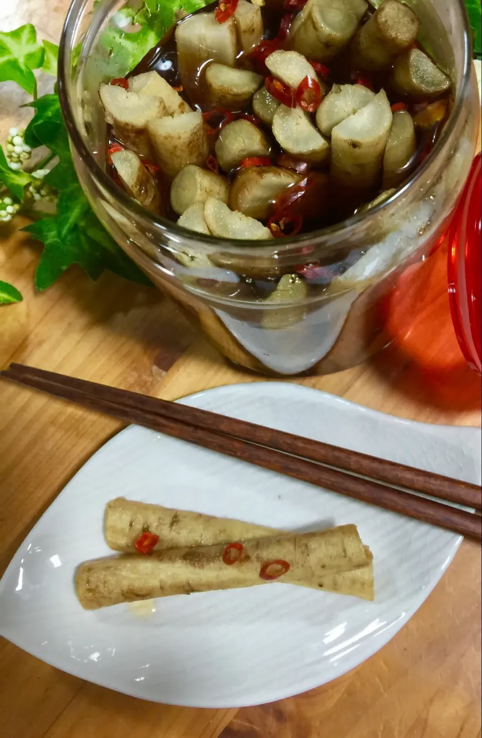 常備菜…麺つゆとすし酢を合わせ牛蒡のピリ辛漬け🍶|keikoさん