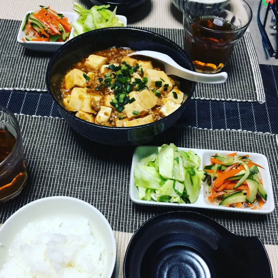 ・麻婆豆腐
・中華春雨サラダ
・キャベツ大葉の和え物|ちぐあささん