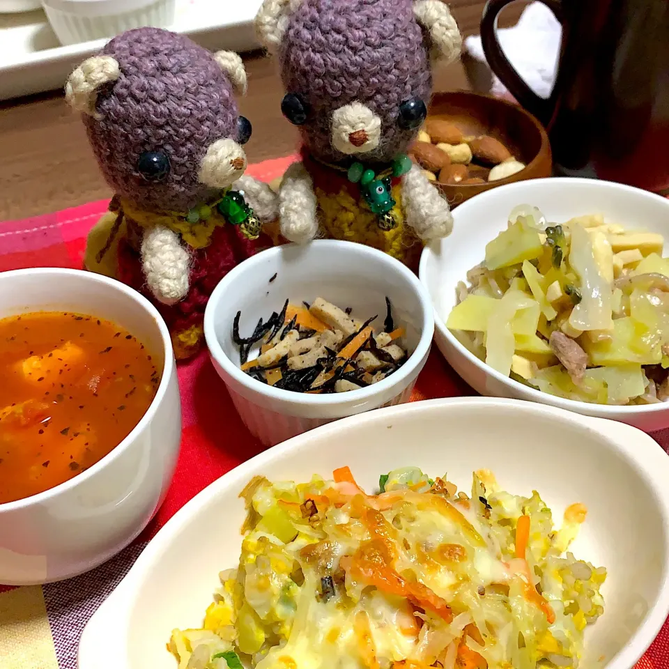 Snapdishの料理写真:毎度のごっちゃり晩ごはん。|chagashiさん