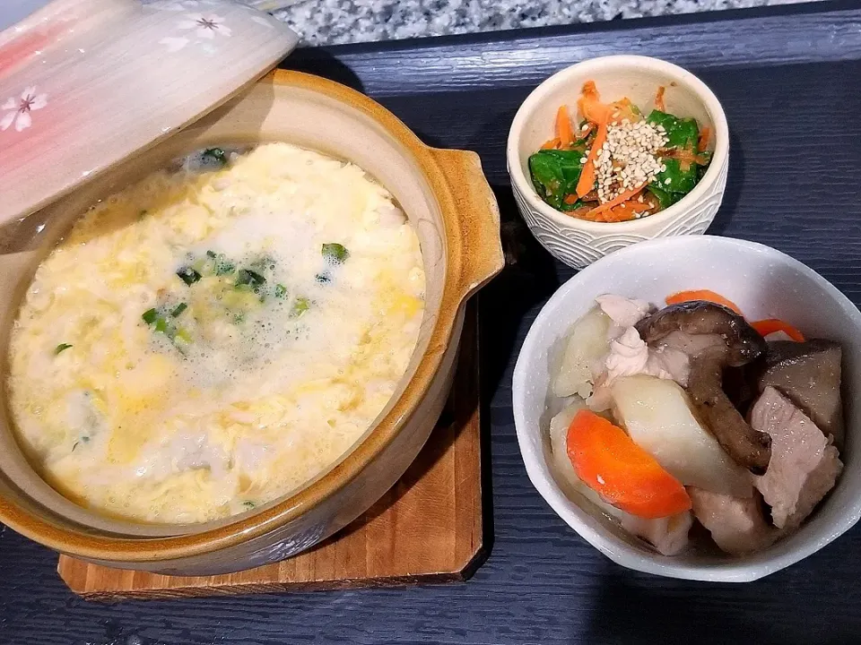 塩鶏雑炊
根菜と鶏胸肉の煮物
ほうれん草の胡麻和え|あぁちゃんさん