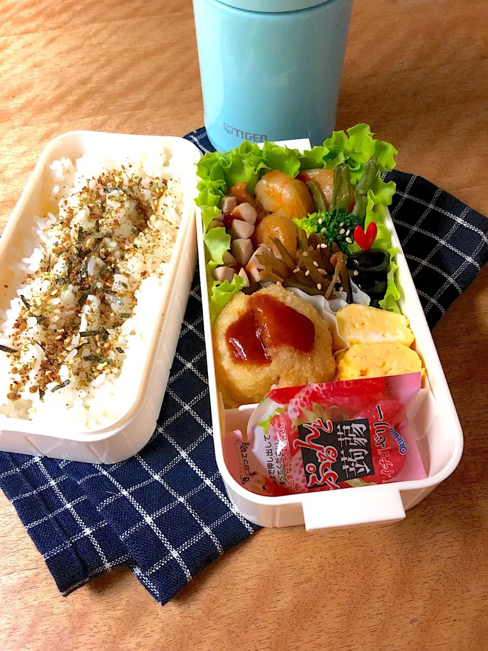 Snapdishの料理写真:えびとインゲンのバター醤油炒め弁当|Sakikoさん