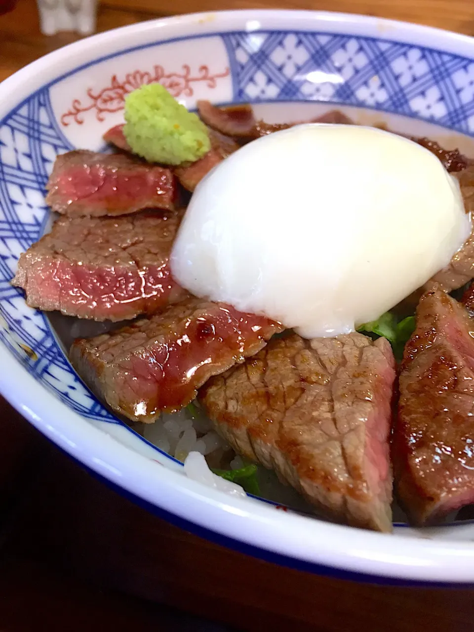 阿蘇 内牧いまきん食堂の“あか牛丼”。2019.2。|FU-TEN 古原貴大さん