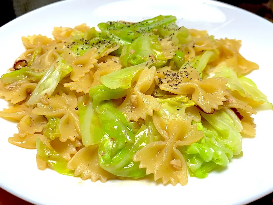 アンチョビキャベツパスタ🍝|yumyum😋さん