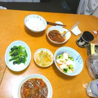 今日の夕飯
・赤ワイン煮リメイクシチューに
・かぶの浅漬け風
・ほーれん草ソテー残り
・白菜と油揚げ煮物残り|にあさん