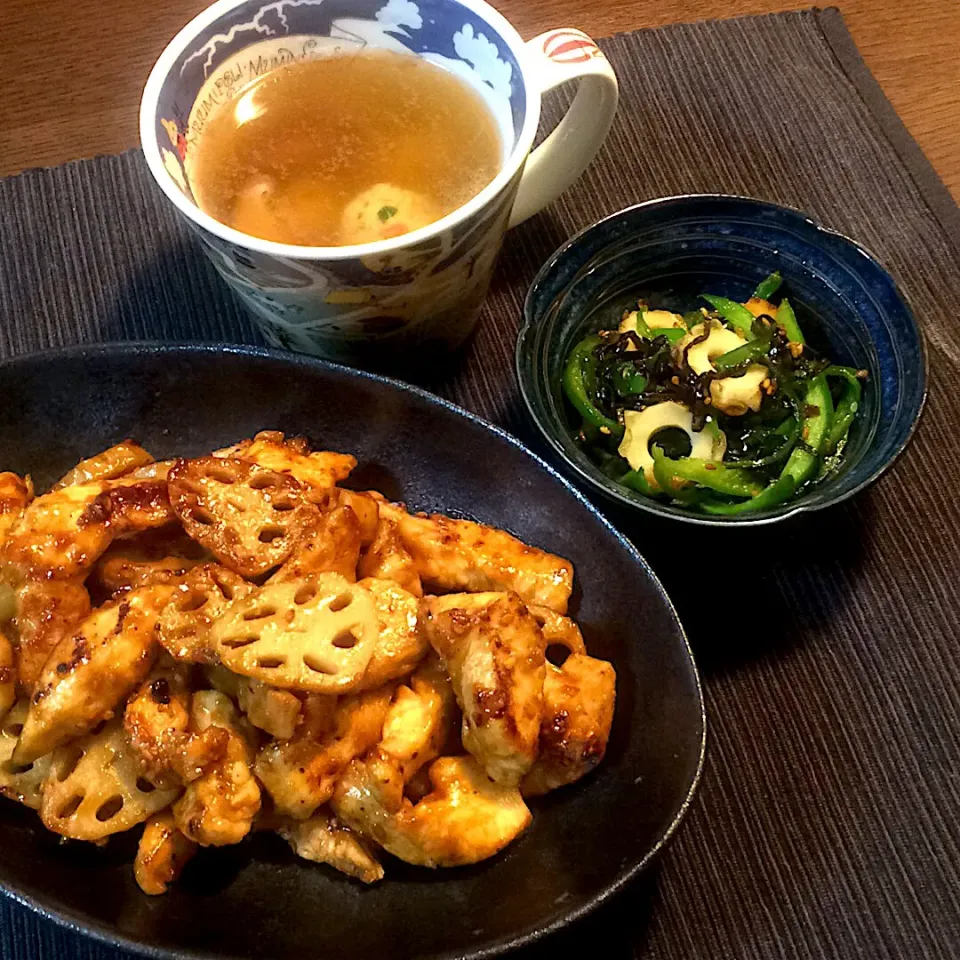 蓮根と胸肉の甘辛焼き
ピーマンの塩昆布あえ
肉団子スープ|モスグリーンさん