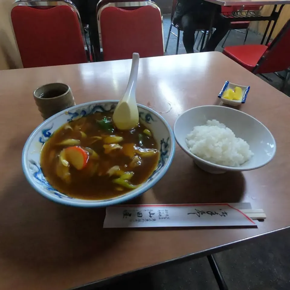 Snapdishの料理写真:山田屋さんのカレーそば|Morito Kamiyaさん