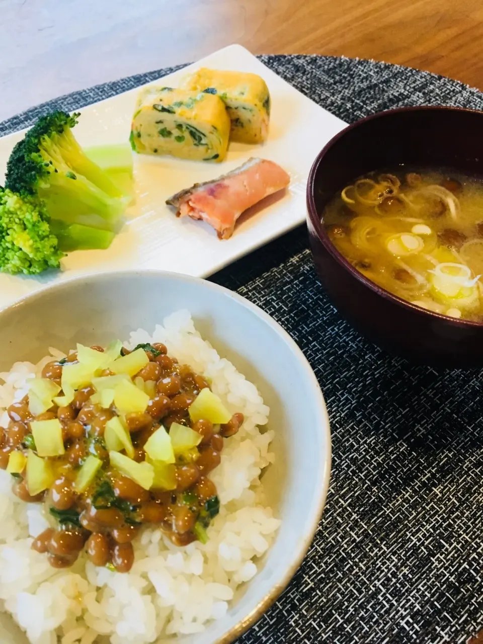 Snapdishの料理写真:シュトーレンママさんの料理 納豆❣️ たくわんぽりぽり納豆ご飯💕👍|ミッチ☆ママさん