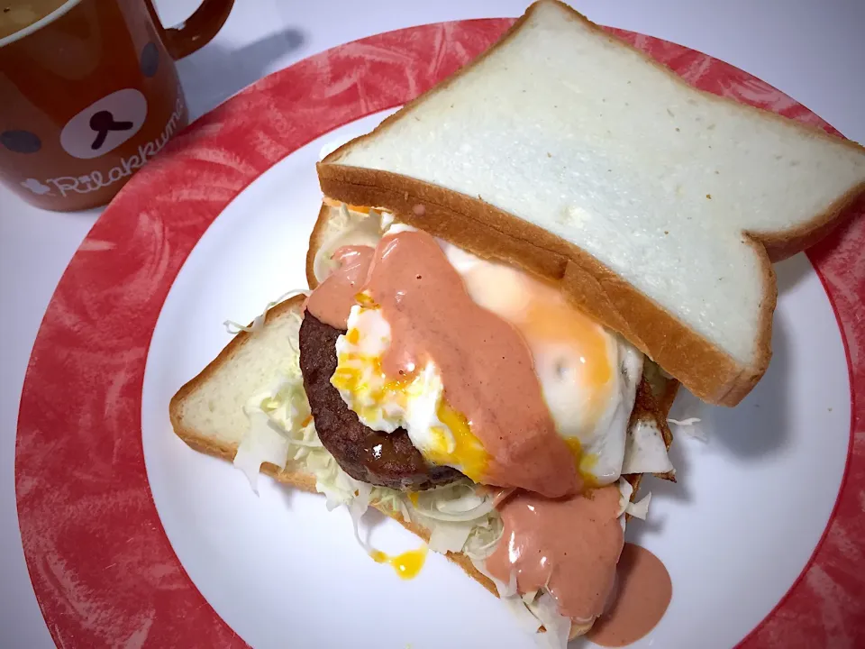 朝は、マルシンエッグトーストサンド🥪
#マルシンハンバーグ 
#ホットサンド|Kojiさん