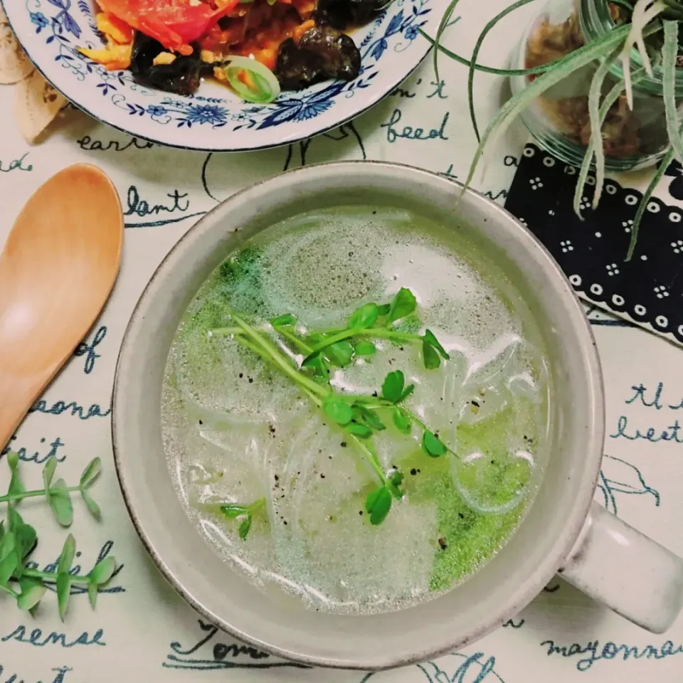 かおりん✴︎❤︎さんの料理 ホッとする味❤白菜と春雨の生姜中華スープ|とまと🍅さん