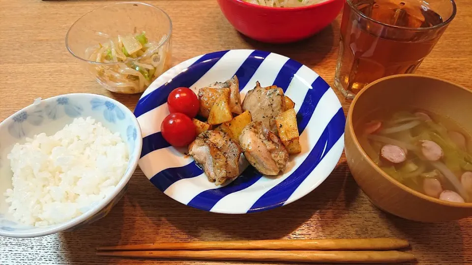 Snapdishの料理写真:チキンのハーブ焼き♪|しほさん