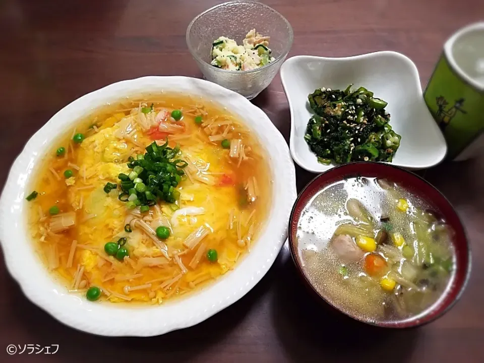 今日の晩ご飯だよ(*^^*)
★天津飯
★あおさとオクラのポン酢和え
★ポテトサラダ
★鶏肉とキャベツのスープ|ソラシェフさん