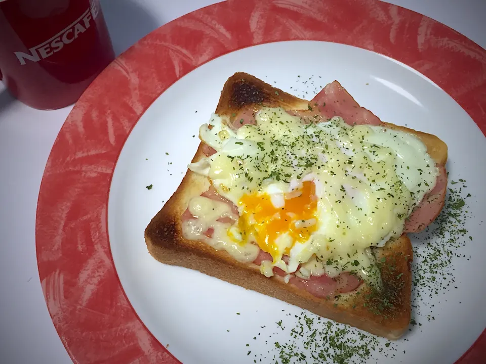 Snapdishの料理写真:朝は、ジブリ〰🌟🥚🥓🍞
#エッグベーコントースト|Kojiさん