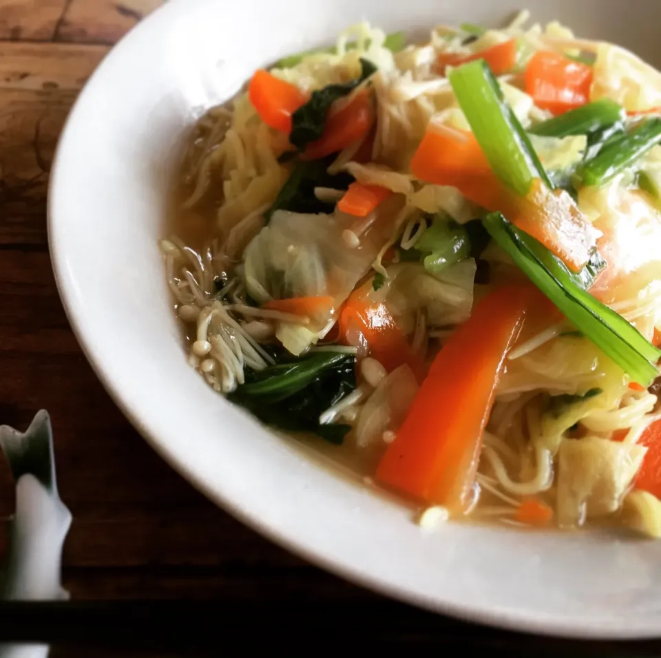 Snapdishの料理写真:野菜たっぷりのあんかけ焼きそば🥢|Sacchinさん