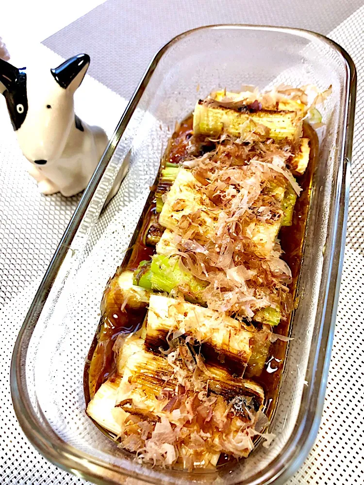 焼きネギおかか醤油漬け😊
中はトロッと外はシャキシャキ😆|くっきいママさん