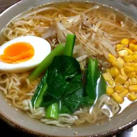 インスタントにひと手間ラーメン|男子高校生の自炊録さん