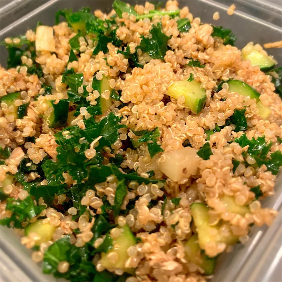 Kale and quinoa salad キヌアとケールのサラダ|Junya Tanakaさん