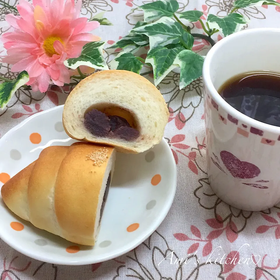 Snapdishの料理写真:あみさんの料理 塩バターアンパン😃🍀|あみさん