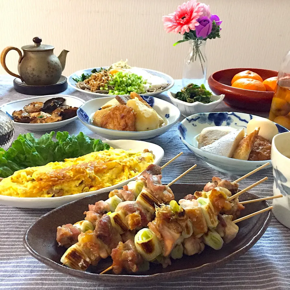 ネギマ、おでん、納豆とねぎのチーズオムレツ、焼き椎茸のバター醤油、納豆とろろ蕎麦 #おうちごはん  #家庭料理  #夕食  #晩ご飯|ゆかりさん