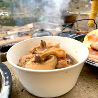 Snapdishの料理写真:赤味噌キノコと豚肉の味噌煮
#豚肉 #キノコ #味噌煮|赤鬼のビルさん