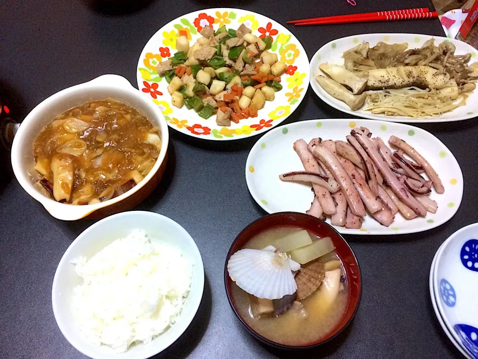 イカとマグロ野菜炒め&タラとキノコの蒸し焼き&イカと白菜のあんかけ&海鮮汁|Shintarou  Nishimuraさん