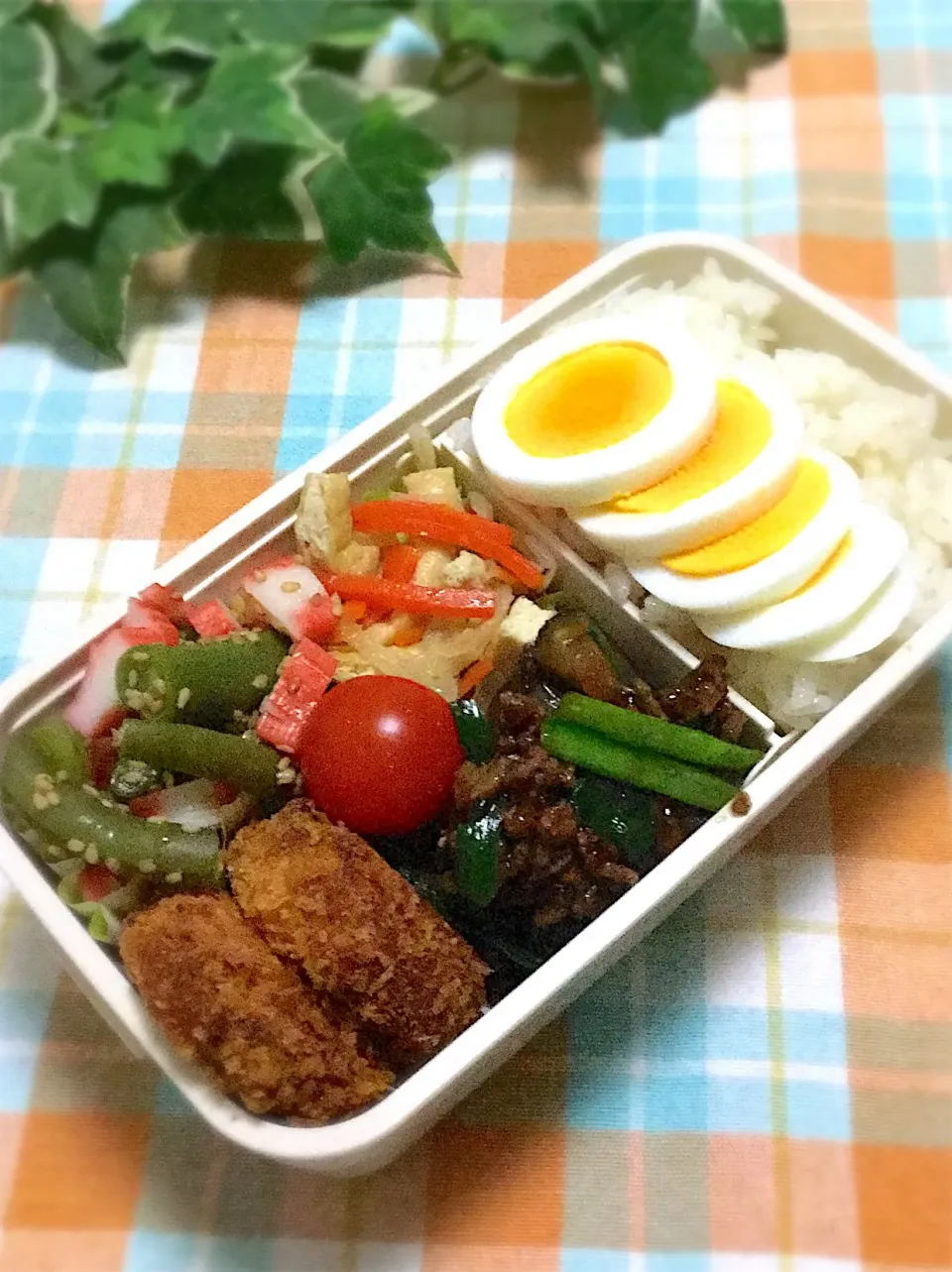 長女の中学弁当〜
ナスとひき肉炒めがうまくいった！
おはようございます😃|yukoさん