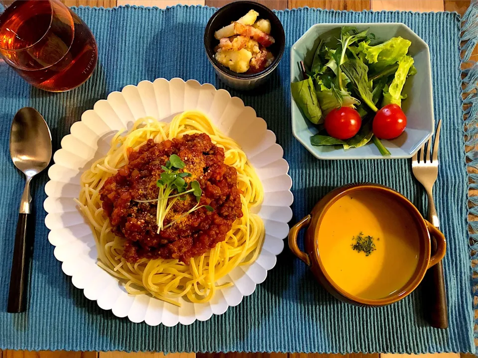 ミートパスタ🍝パンプキンスープ🎃|Wanchanさん