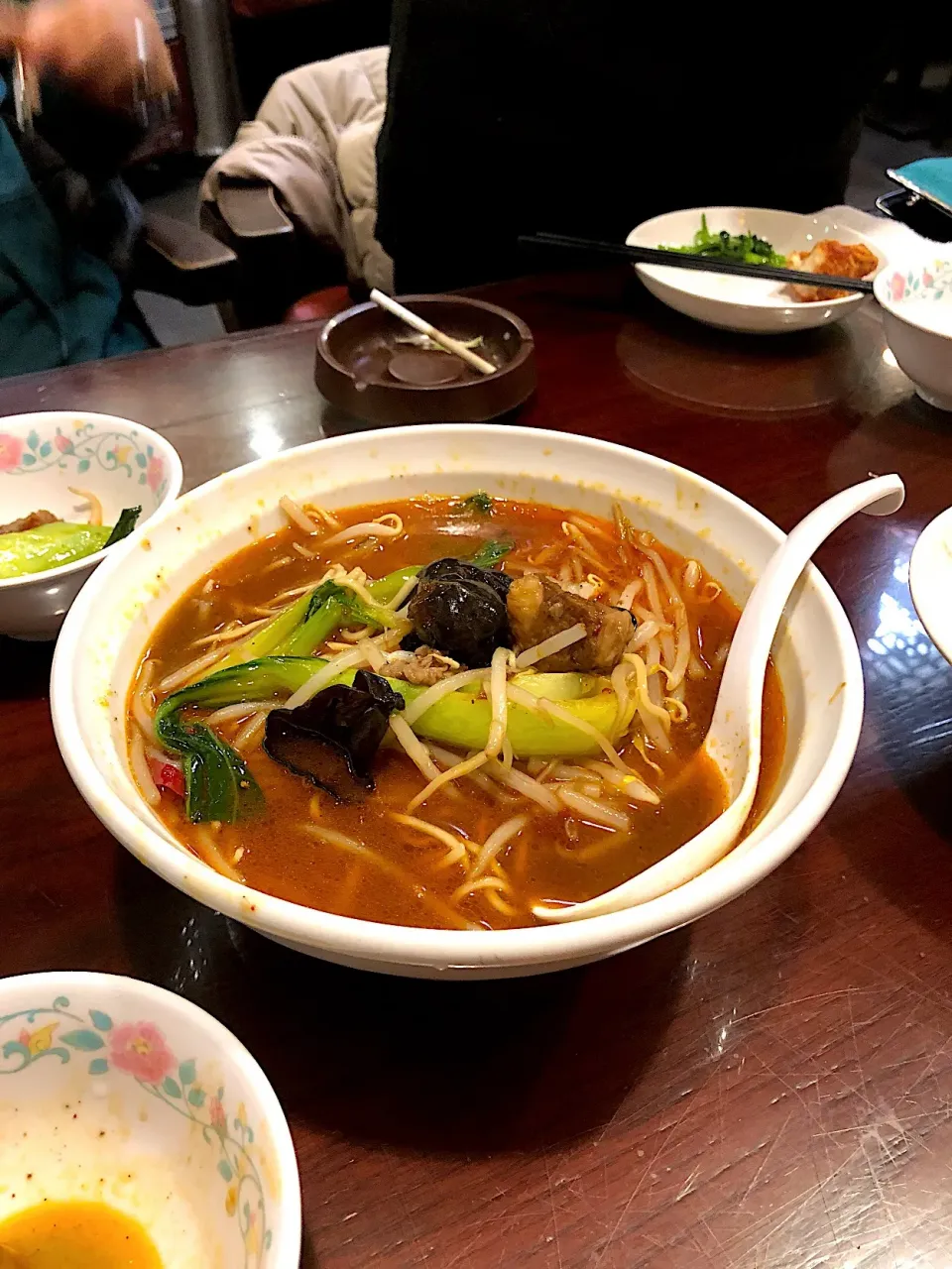 ぎゅうにくの醤油煮込みの激辛麺|Yoku kuu kyaku daさん