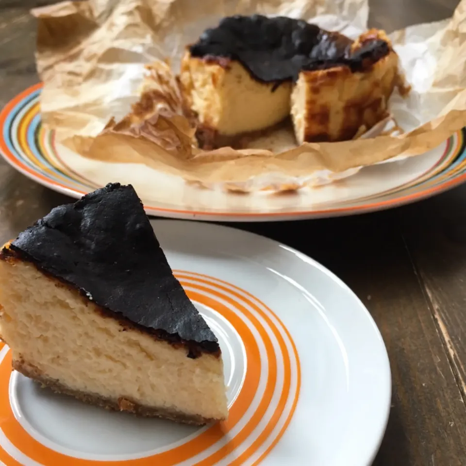 Snapdishの料理写真:バスク‘風’チーズケーキ🇪🇸|七海さん