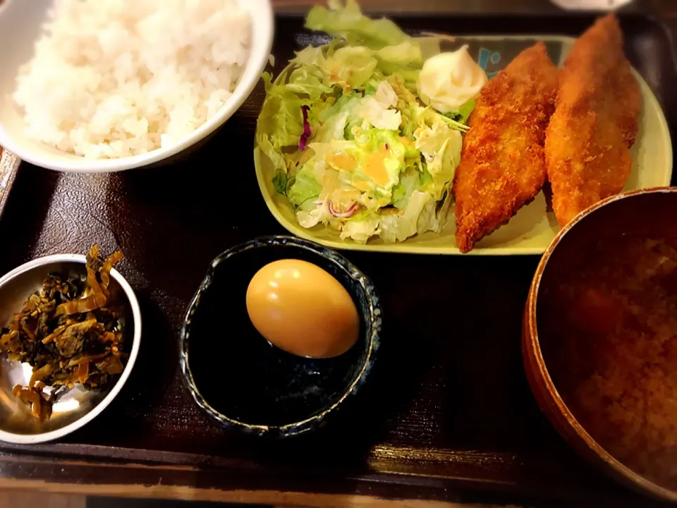 白身魚フライ定食 ¥540|Blue Moon Caféさん