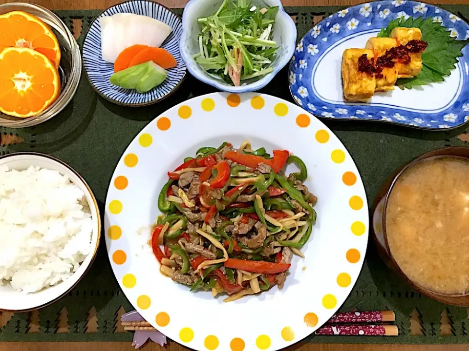 青椒肉絲定食|ゆうかさんさん