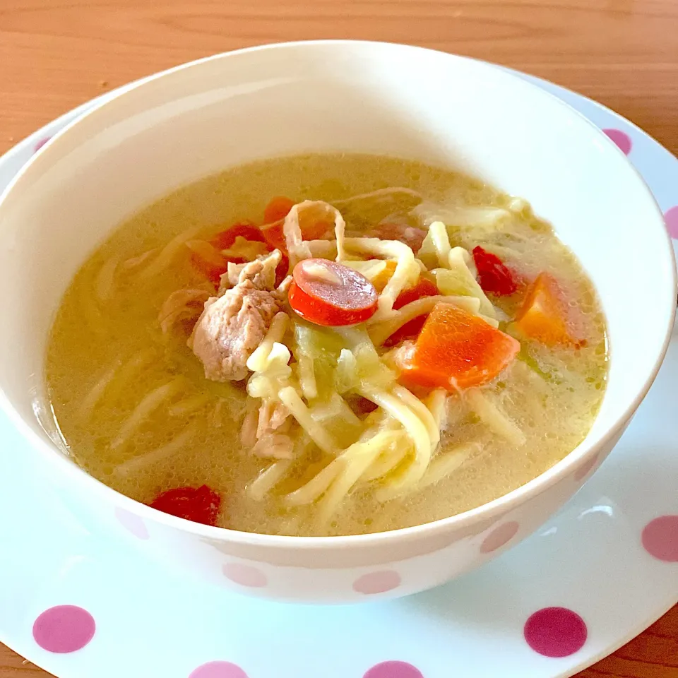 pasta soup chicken flavor 😋|jasminさん