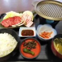 飛騨牛と飛弾豚焼肉定食|赤かぶの 里さん