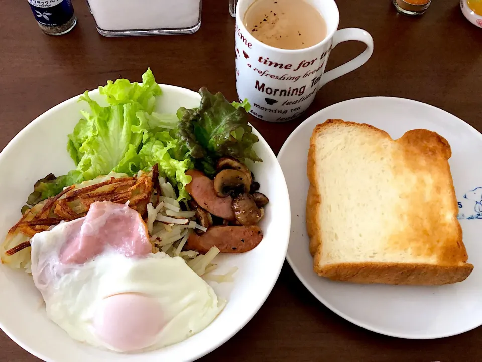 ポテトのカリカリに焼いたの
キノコのソテー
目玉焼き|m-amさん