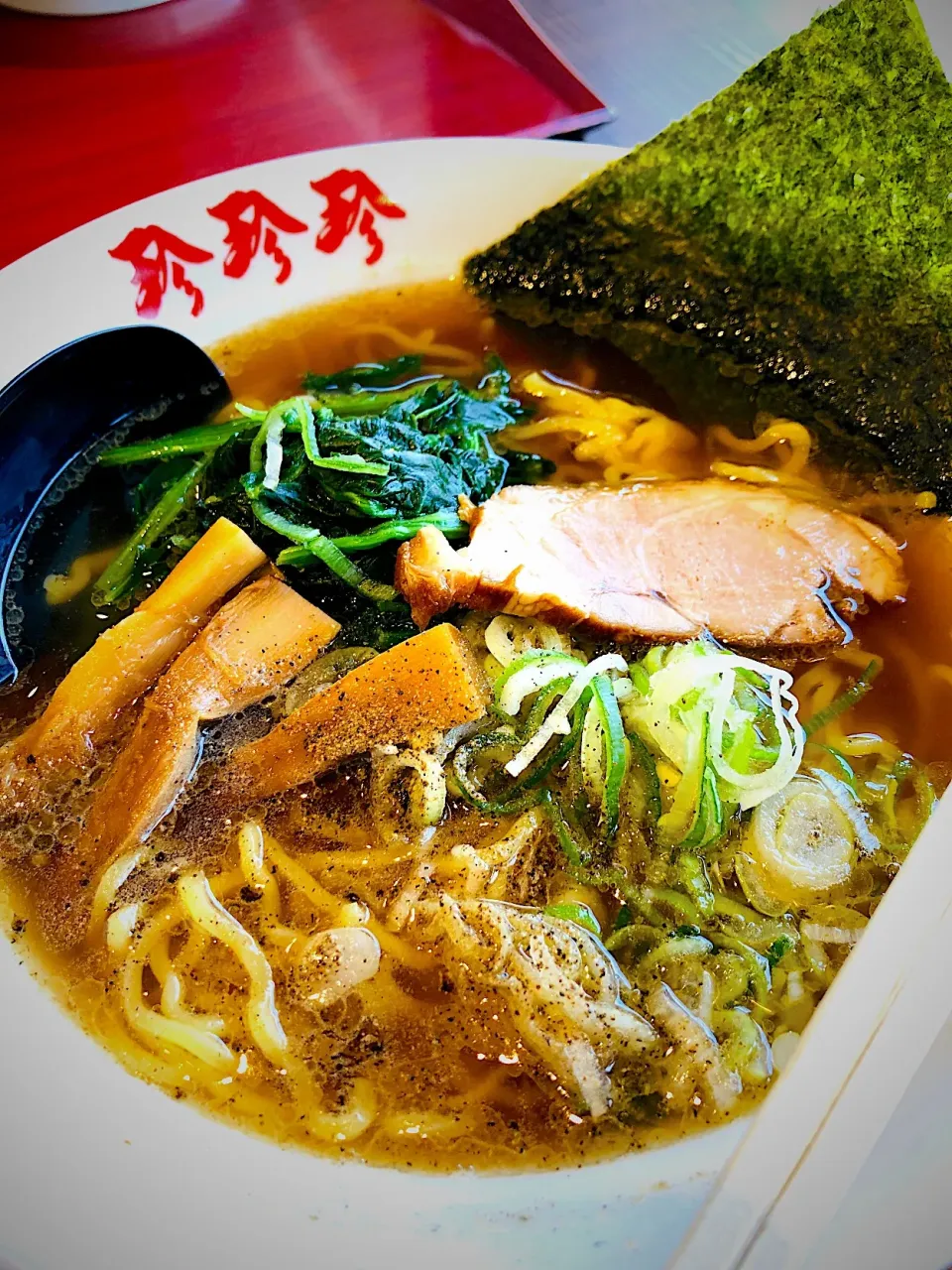 Snapdishの料理写真:『珍珍珍』の江戸醤油ラーメン|Norikoさん