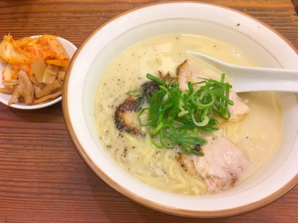 あらうま堂のたまゆラーメン🍜|ありささん